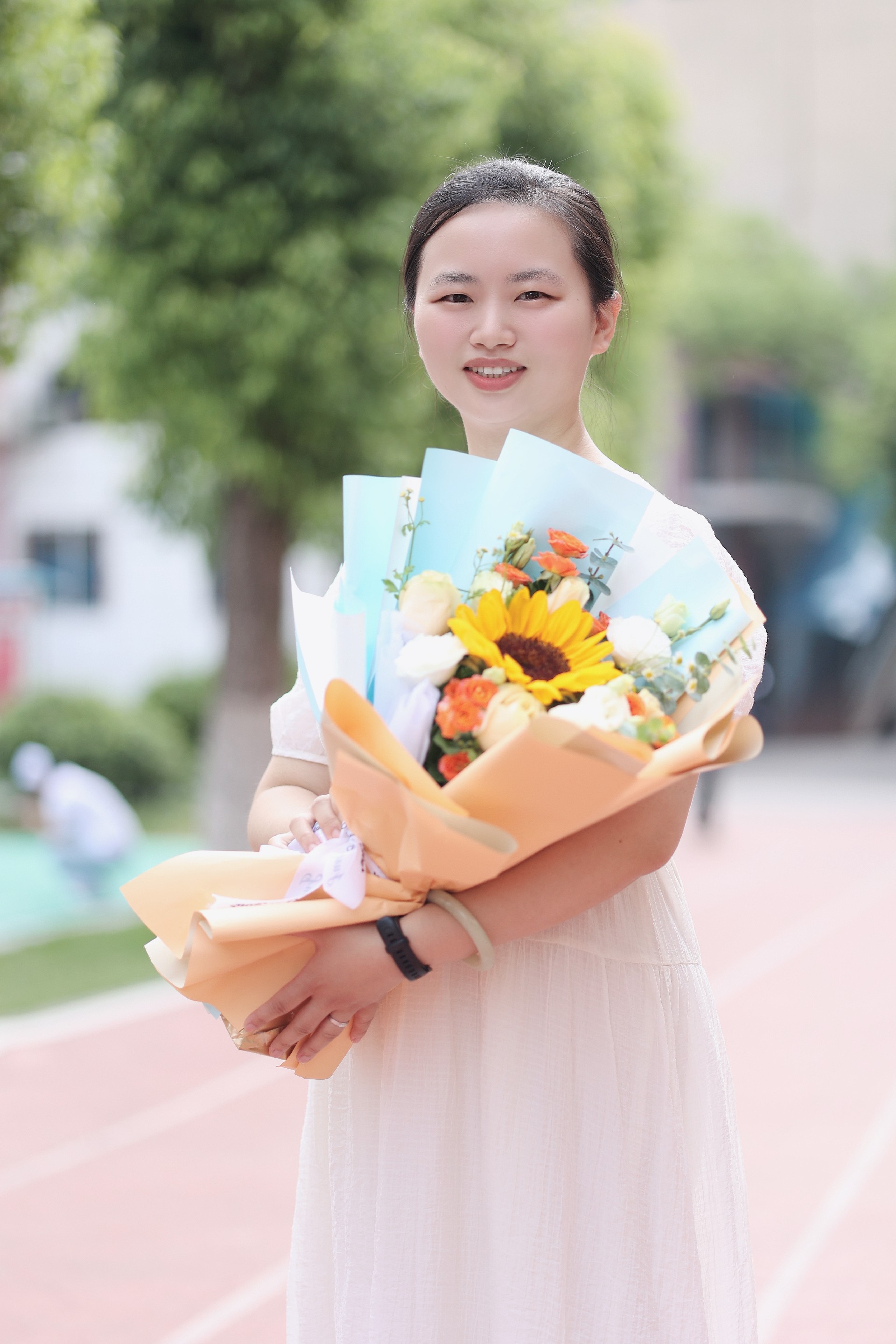 张咪.jpg