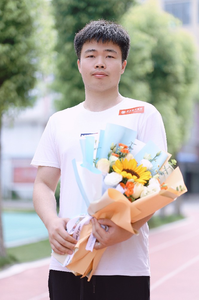 吴奥
